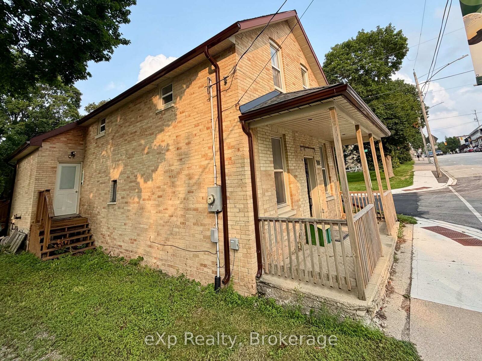 Property Photo: 118 Elora Street ON N0G 2J0