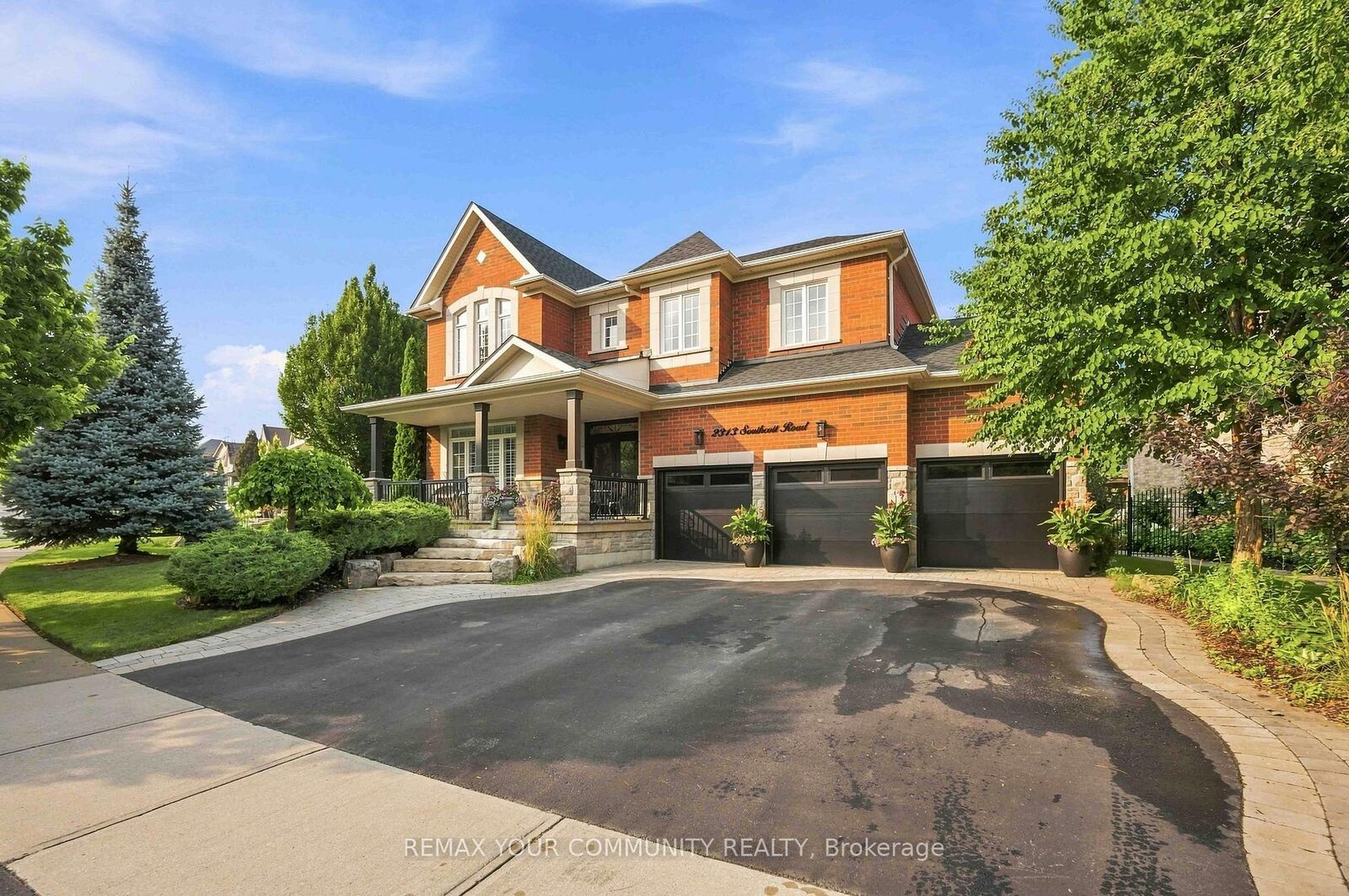 Property Photo: 2313 Southcott Road ON L1X 0A6