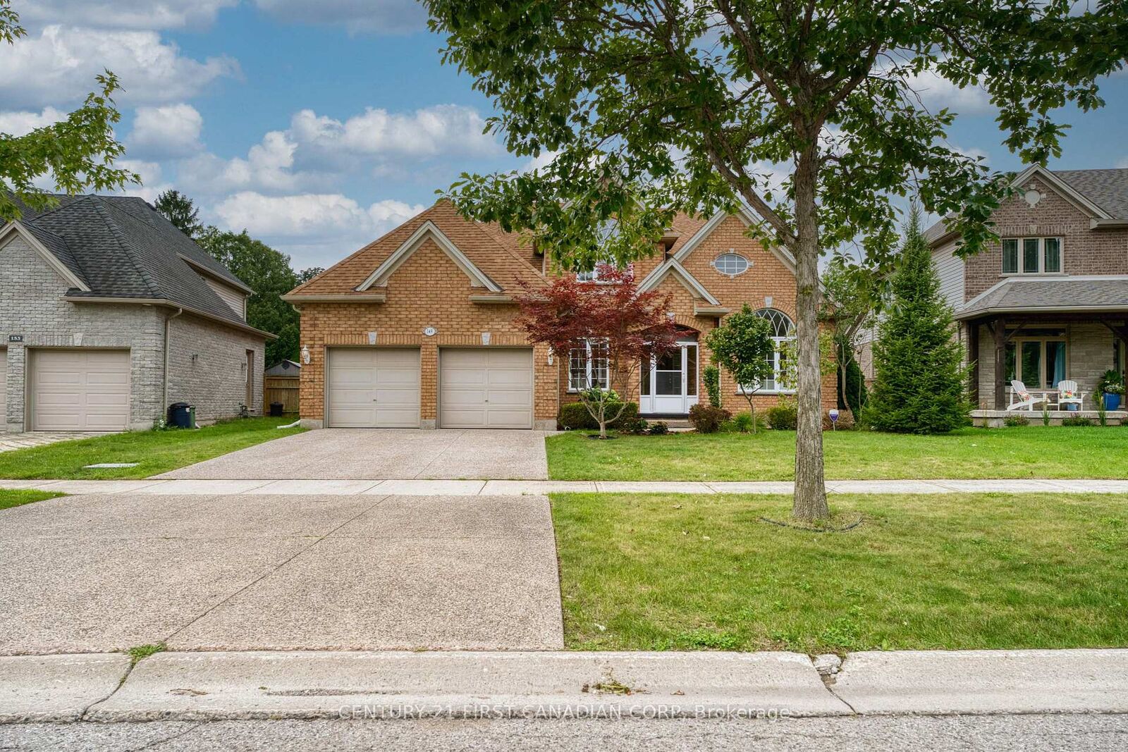 Property Photo: 149 Skyline Avenue ON N5X 0A3