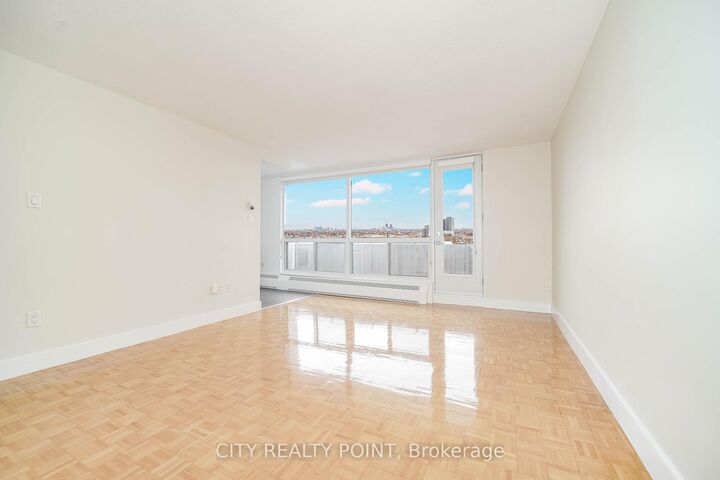 Property Photo:  666 Spadina Avenue 1007  ON M5S 2H8 