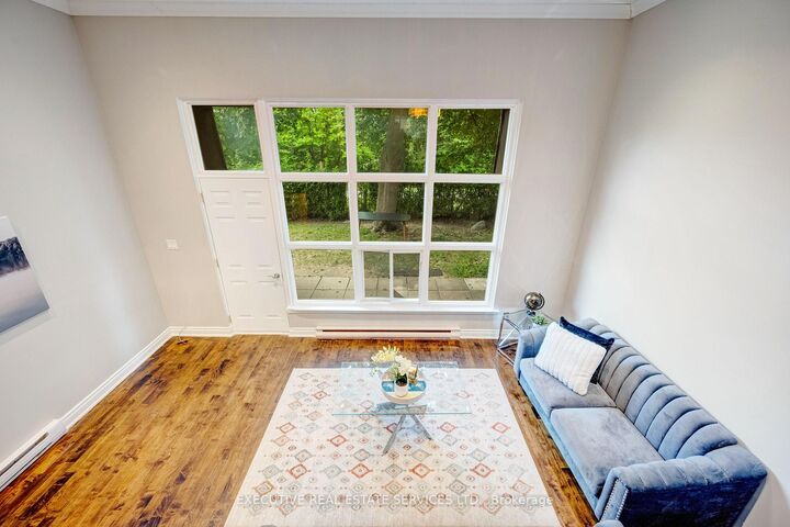 Property Photo:  68 Briar Path NW  ON L6T 2A3 