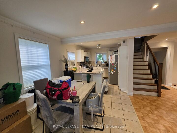 Property Photo: 1247 Summerville Avenue ON K1Z 8G6