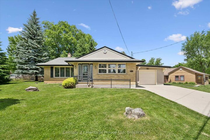 470 Cameron Street — photo 1