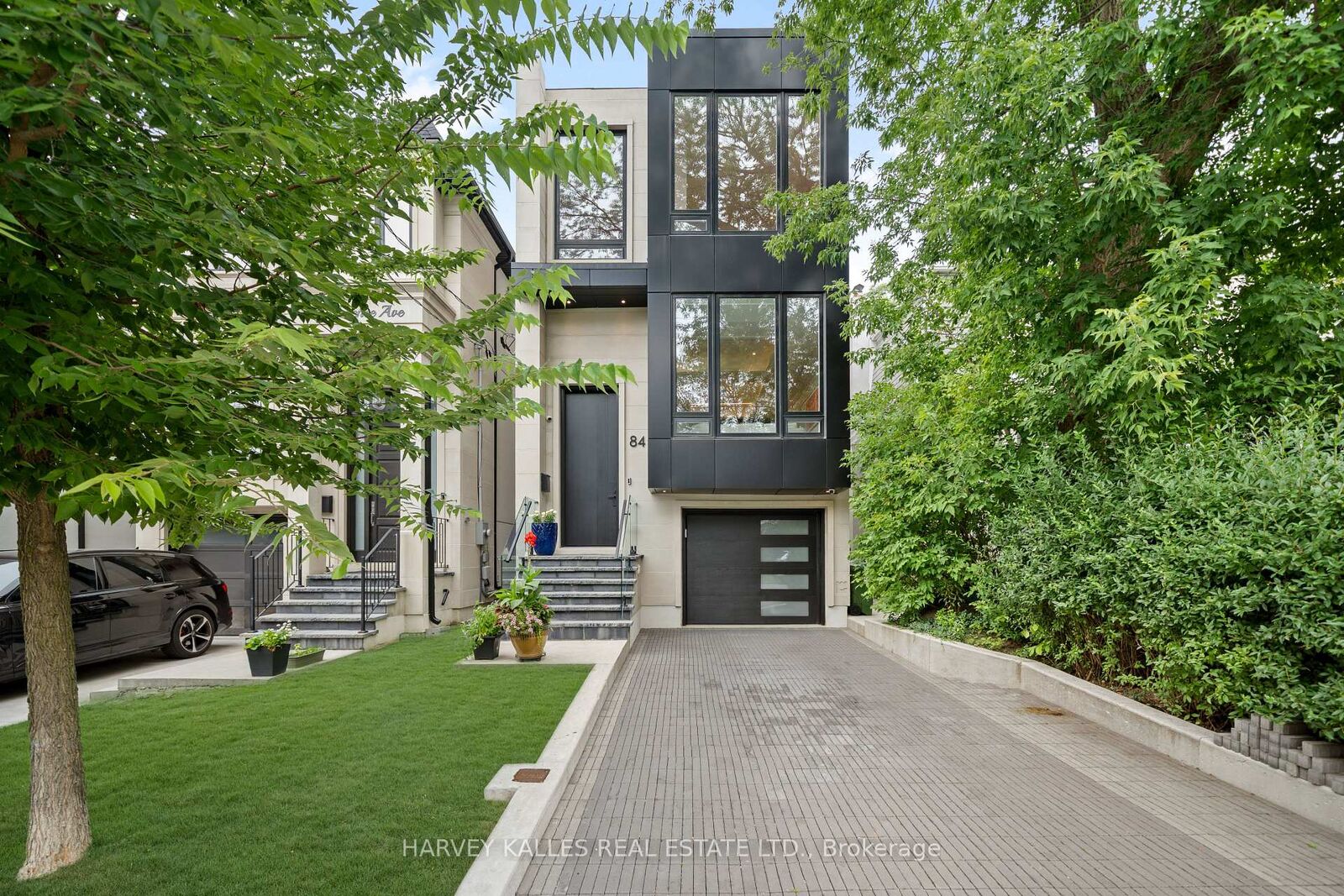 Property Photo: 84 Florence Avenue ON M2N 1G3