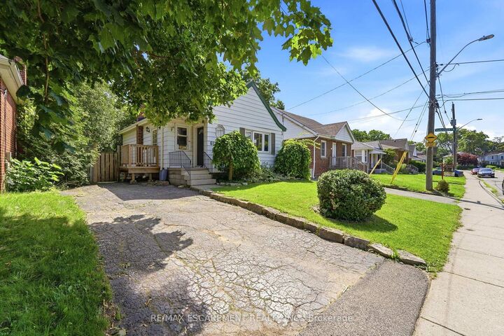 Property Photo: 61 Glenmount Avenue ON L8S 2L3