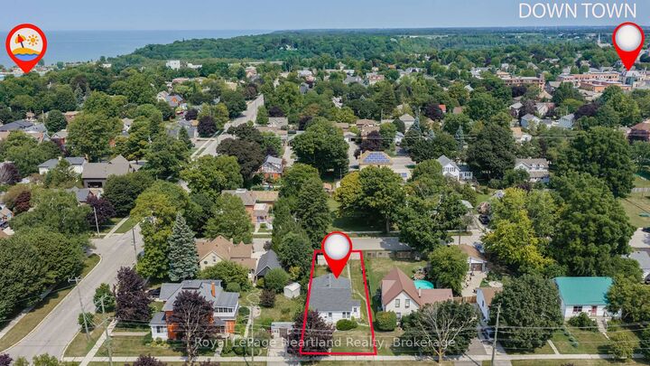 Property Photo:  128 Britannia Road W  ON N7A 2B3 