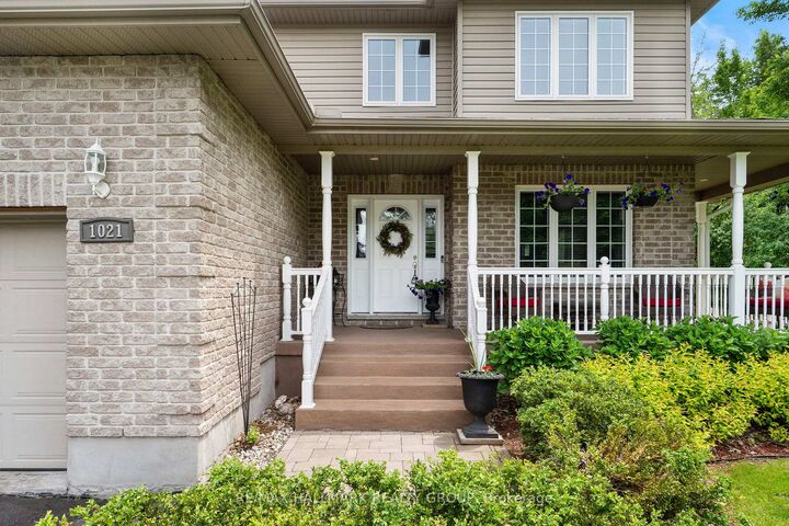 Property Photo:  1021 Kingswood Street  ON K6V 7G1 