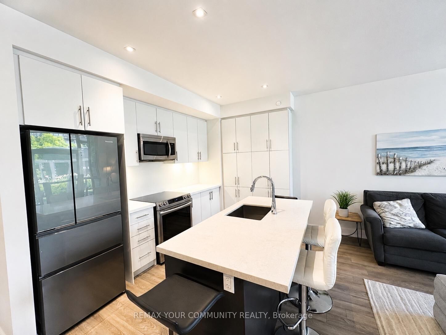 Property Photo:  375 Sea Ray Avenue 123  ON L9S 0N9 