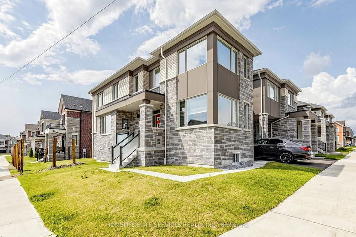 Property Photo: 3238 Brigadier Avenue ON L1X 0N4