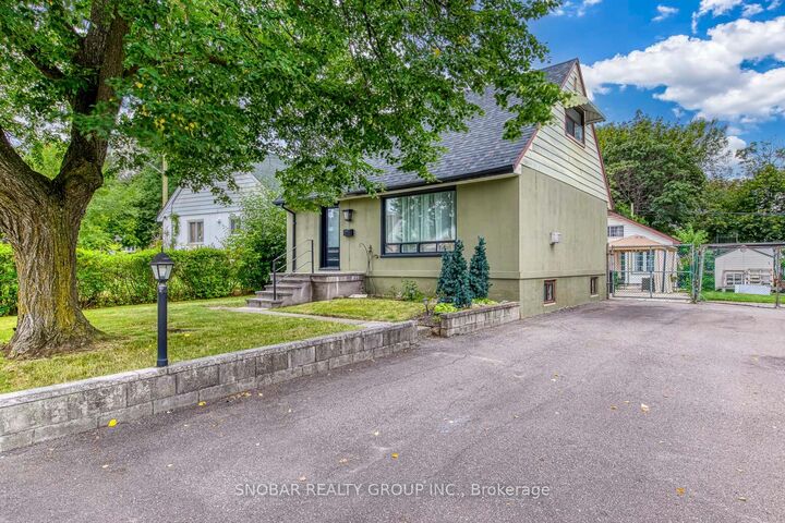 84 Allenby Avenue — photo 1