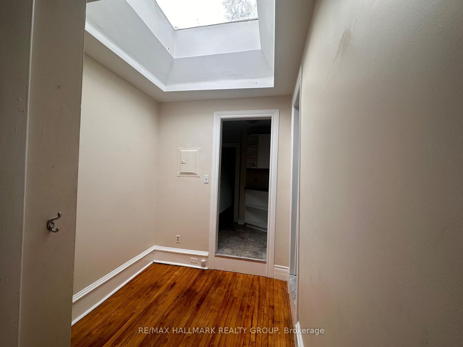 Property Photo: 94 Fairmont Avenue 2 ON K1Y 1X5