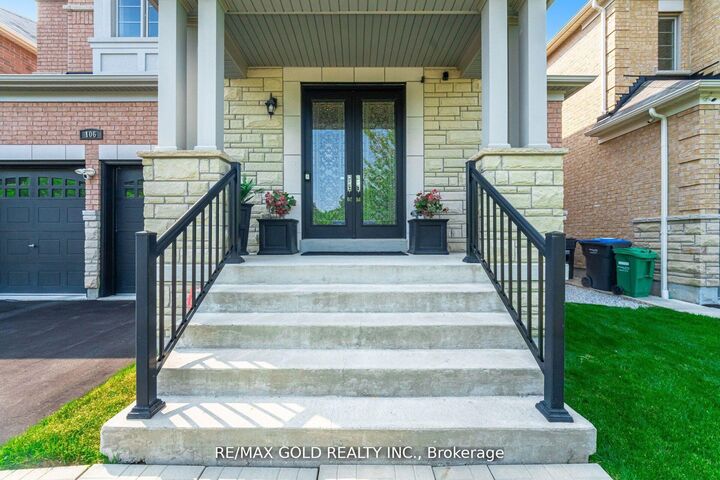 Property Photo: 106 Rising Hill Ridge ON L6Y 6B2