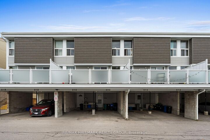 Property Photo: 3415 Uplands Drive 64 ON K1V 9N4