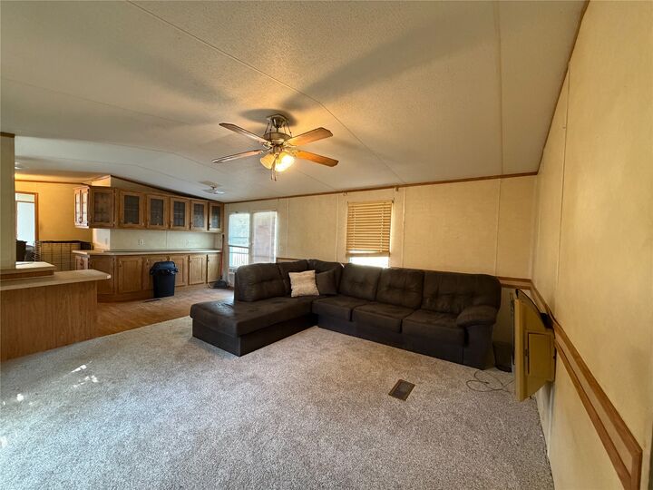 Property Photo: 21008 S 384 Road OK 74434