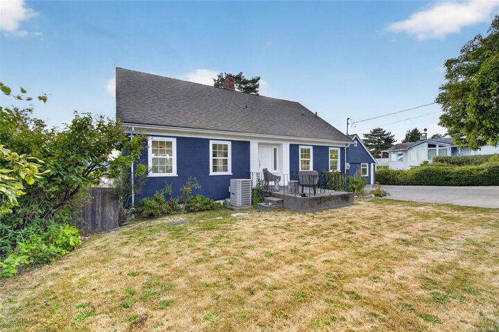 Property Photo: 436 Constance Ave BC V9A 6N3