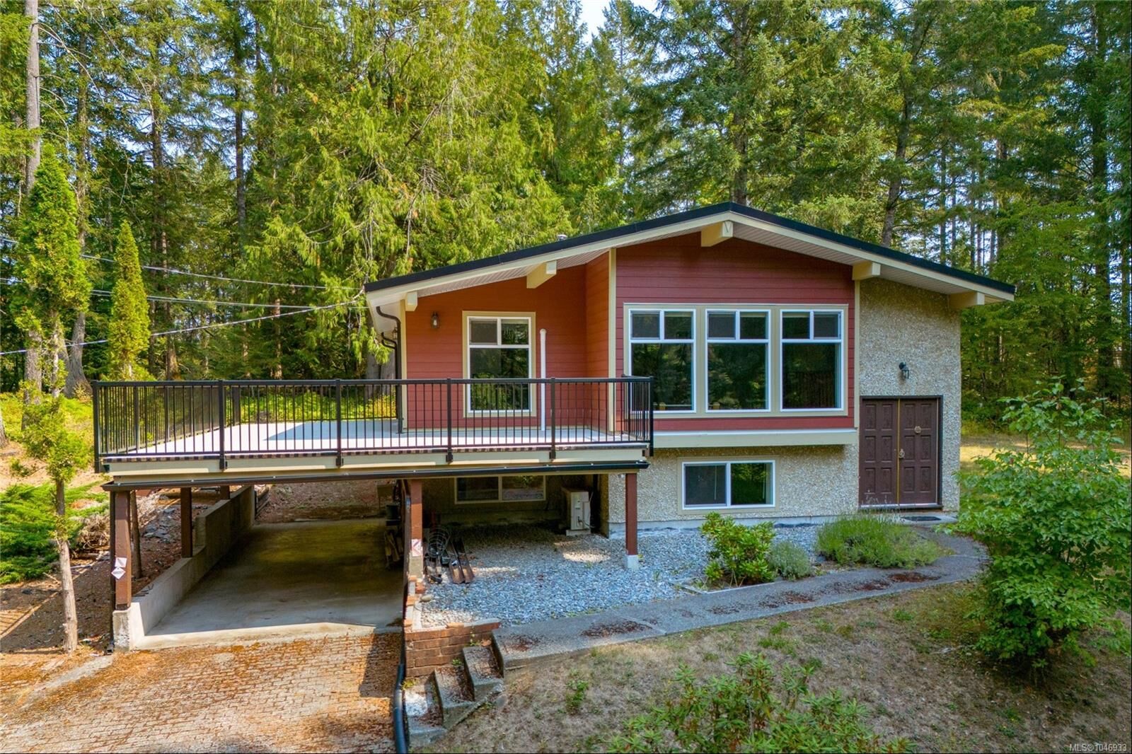 Property Photo: 5385 Winchester Rd BC V9L 6G1
