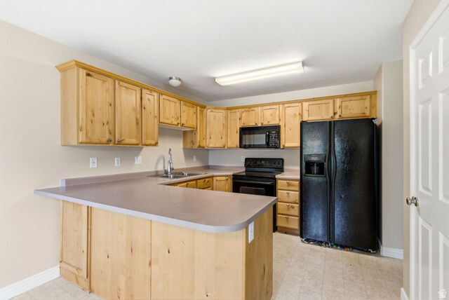 Property Photo:  546 W 230 N  UT 84041 