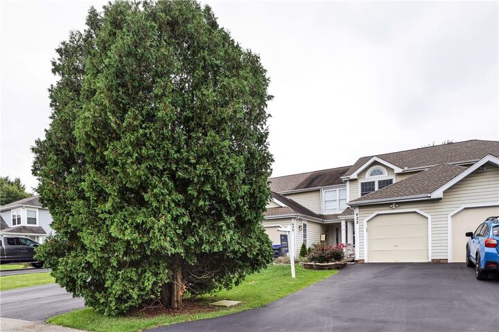 Property Photo: 622 Sarah Ct PA 16066