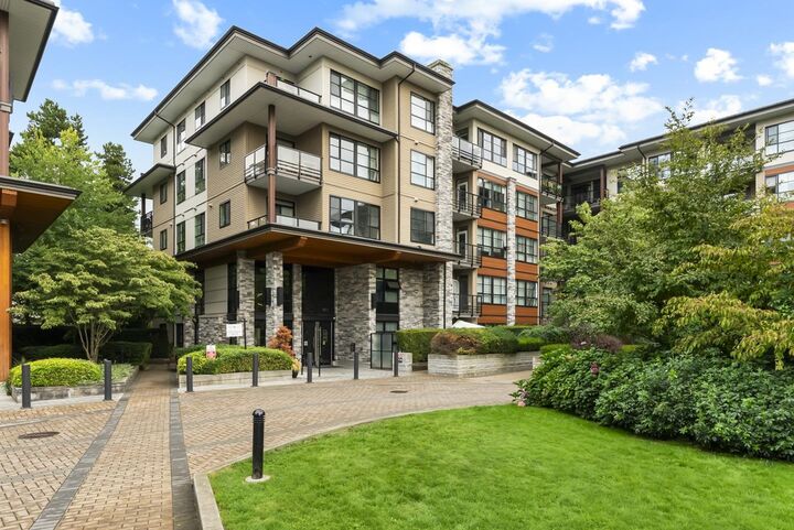 1152 Windsor Mews 315 — photo 1