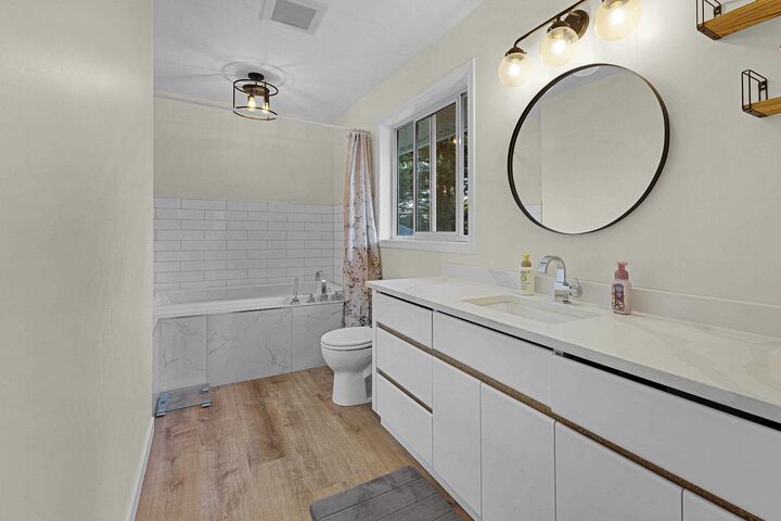 Property Photo: 14247 86 Avenue BC V3W 0S6