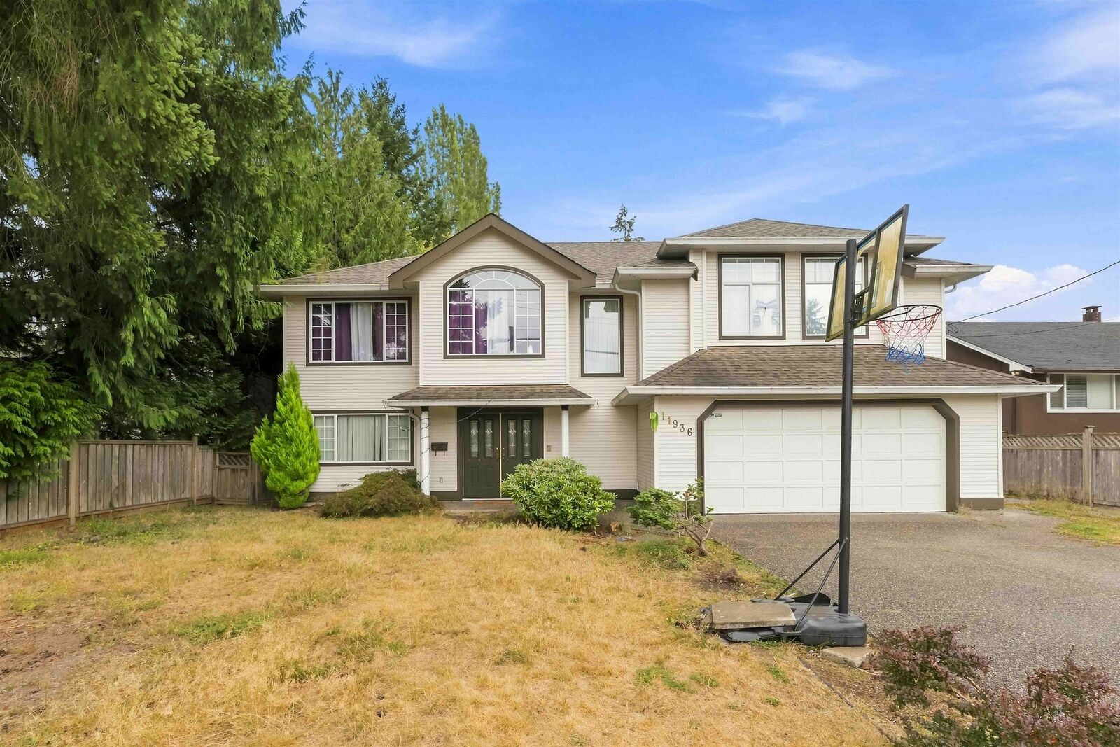 Property Photo: 11936 236 Street BC V4R 2G2