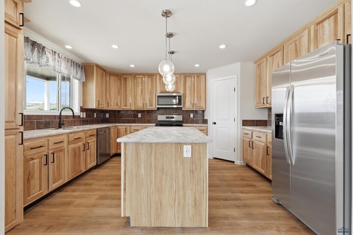 Property Photo:  1661.158 E Philadelphia Home 158  SD 57701 