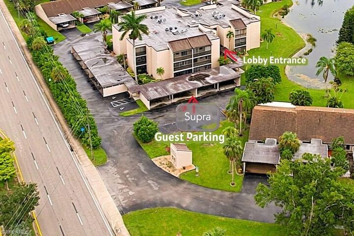 Property Photo:  3150 Shorewood Ln 206  FL 33907 