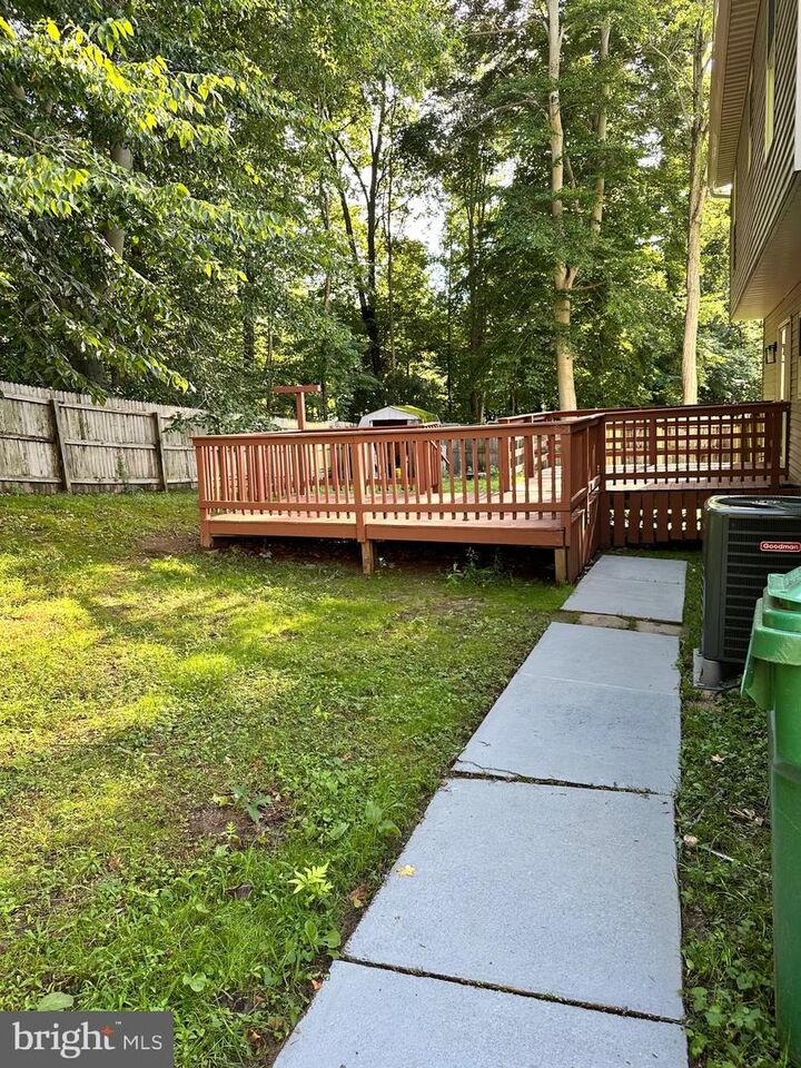 Property Photo: 7 Greenwich Court DE 19702