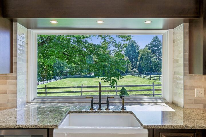Property Photo:  152 Lambertville Hqts Road  NJ 08559 