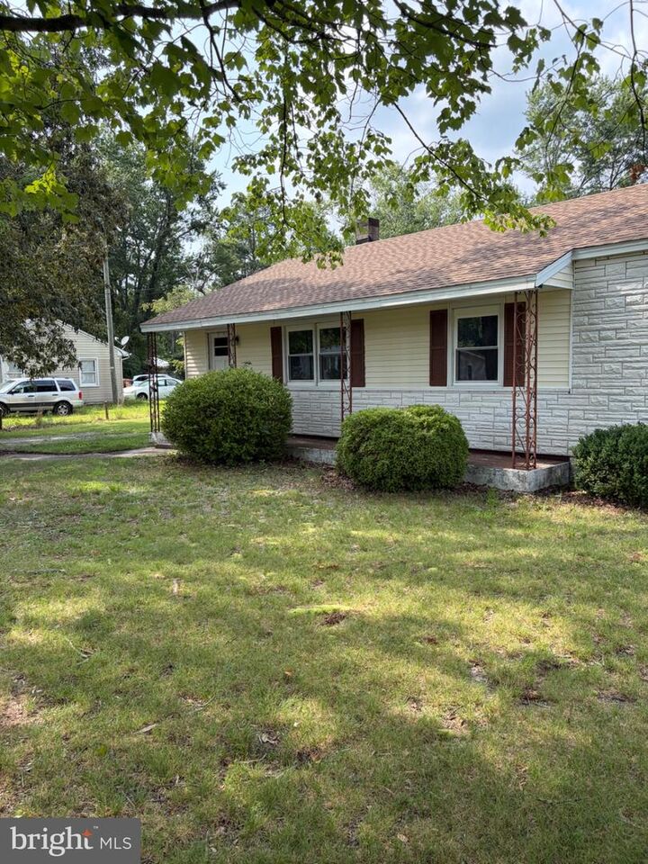 Property Photo:  505 Robinson Street  MD 21801 