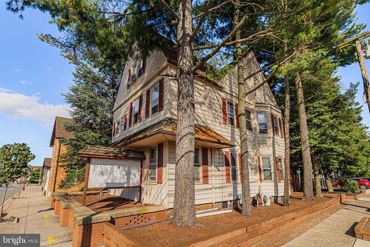 Property Photo:  9 S Washington Street  NJ 08037 