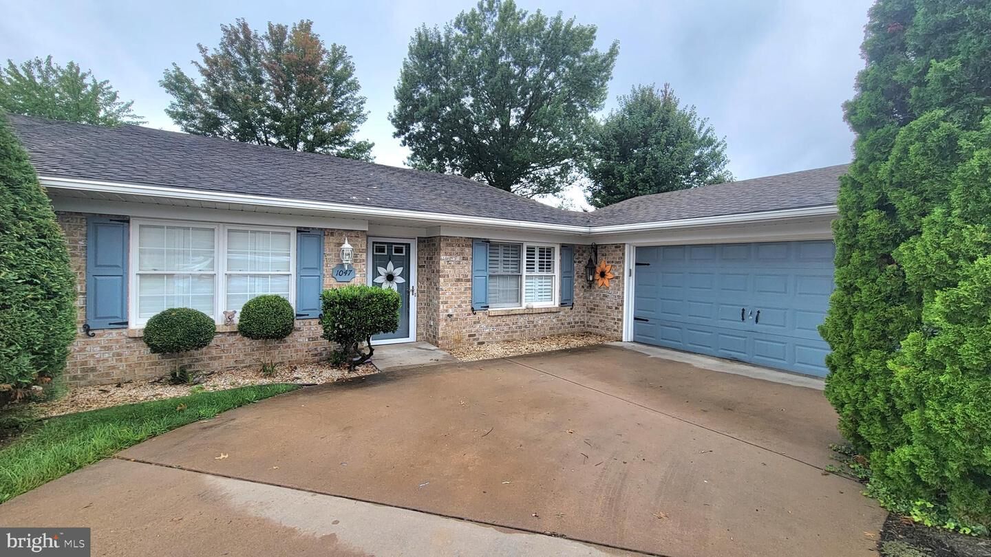 Property Photo: 1047 Benjamin Place MD 21742