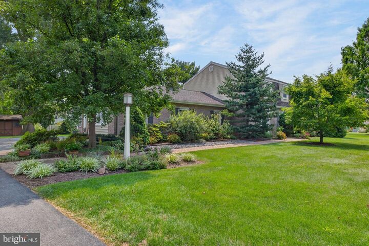 Property Photo:  2551 Ponderosa Drive  PA 17601 