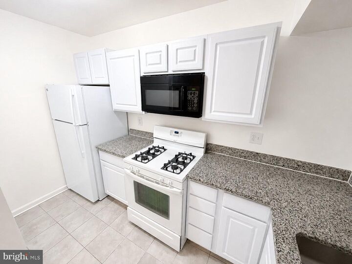 Property Photo: 7516 Hawthorne Street 5 MD 20785