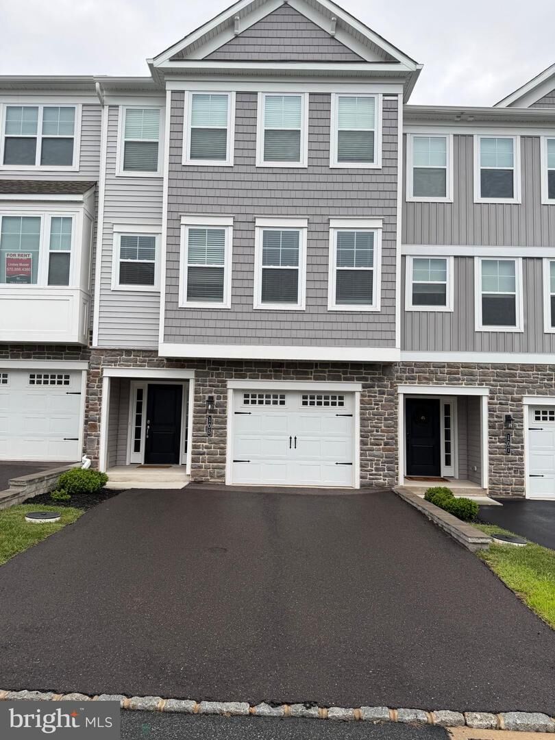 Property Photo: 105 Larrabee Way PA 19468