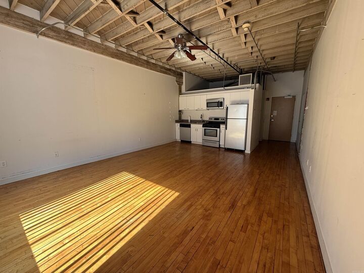 Property Photo:  423 E 3rd St #222  AR 72201 