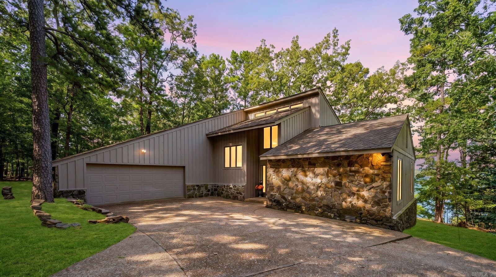 Property Photo:  2740 Tannenbaum Rd.  AR 72530 