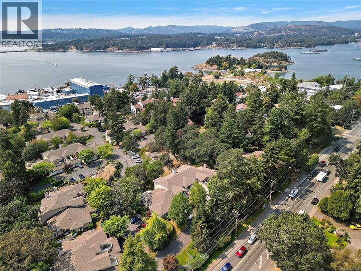 Property Photo:  909 Admirals Road 5  BC V9A 2P1 