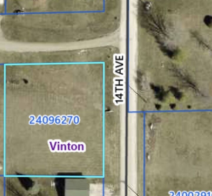 Property Photo: 0 S 14th Ave Lot 10 IA 52349