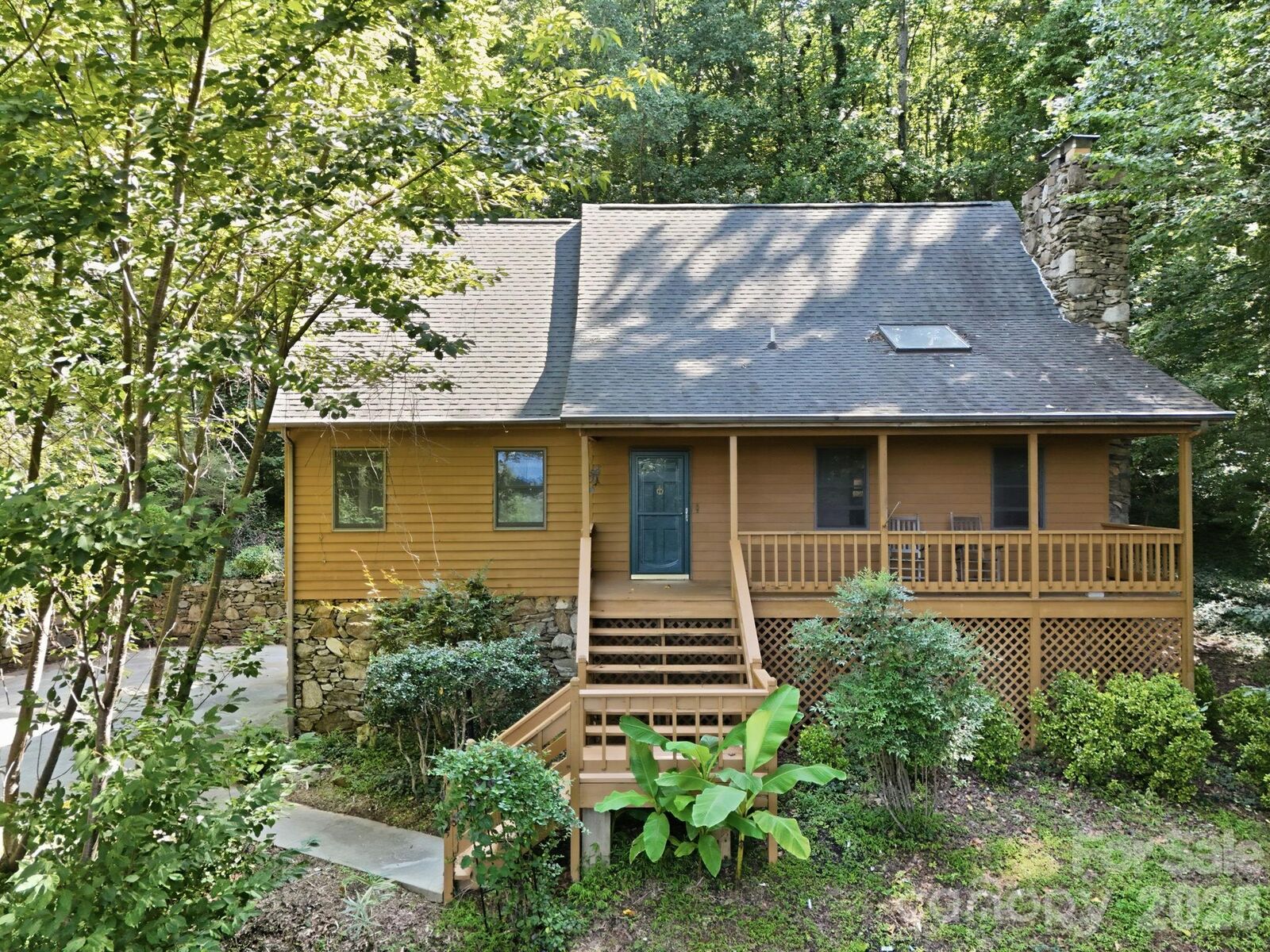 Property Photo:  34 Tuckaway Drive  NC 28803 
