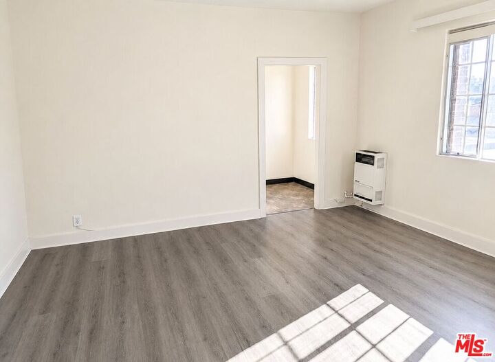Property Photo: 259 S Harvard Blvd, Unit 200 CA 90004