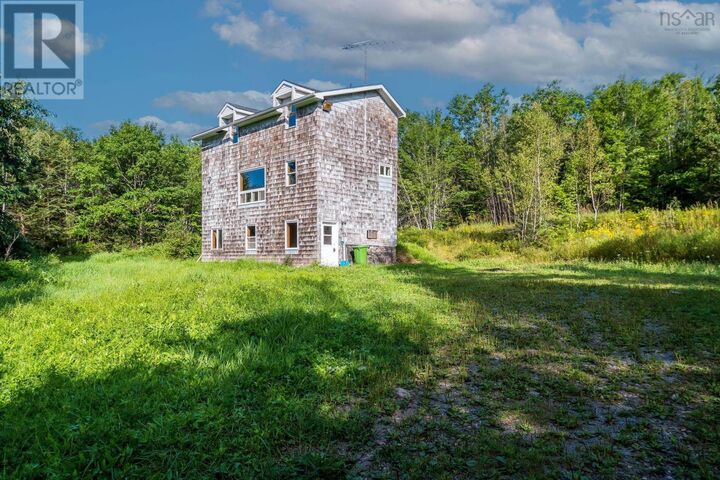 1763 North River Road — photo 1
