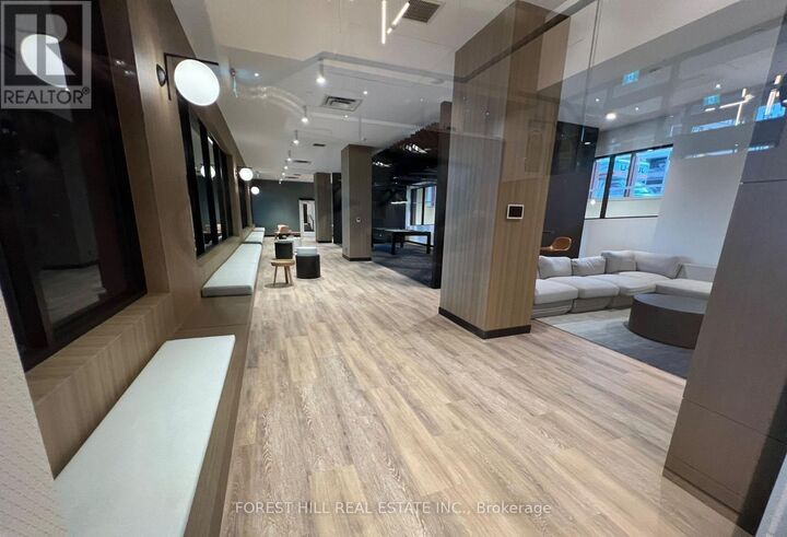 Property Photo:  8 Beverley Glen Boulevard C904  ON L4J 0L5 