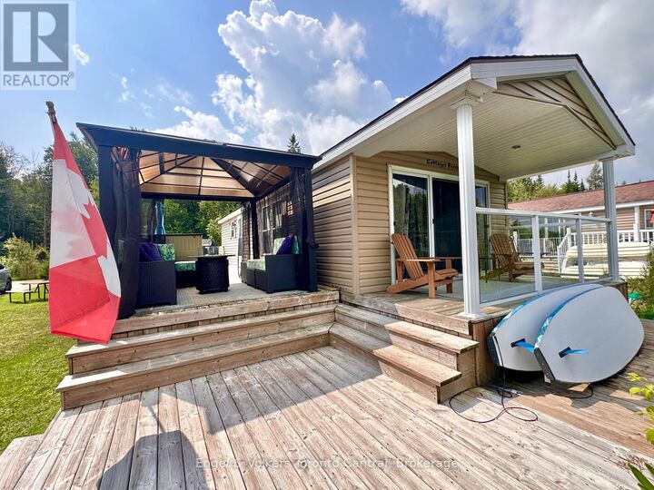 Property Photo:  7489 Sideroad 5 East T115  ON N0G 2L0 