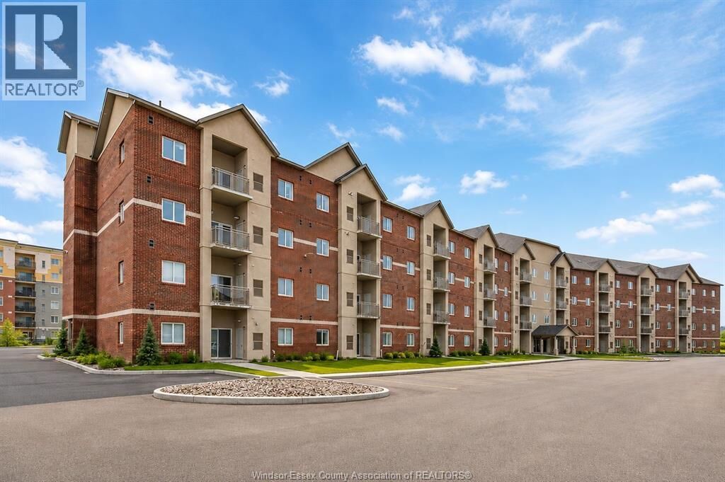 Property Photo:  1888 Westview Park 316  ON N9H 0M1 