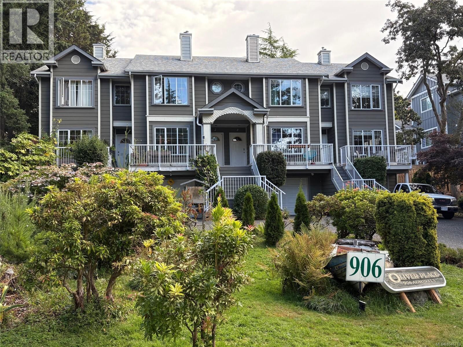 Property Photo:  906 Admirals Road 2  BC V9A 2P4 