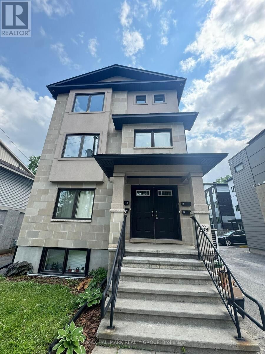 Property Photo:  138 Lees Avenue 2  ON K1S 0C4 