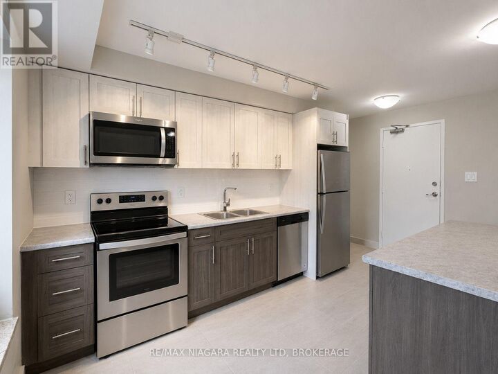 Property Photo:  99 Church Street 504  ON L2R 3E1 