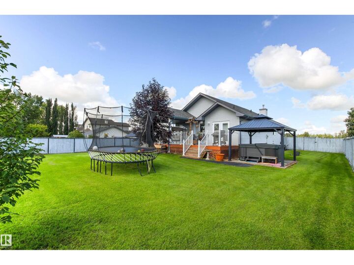 Property Photo:  374 Paquin St  AB T8R 2G5 