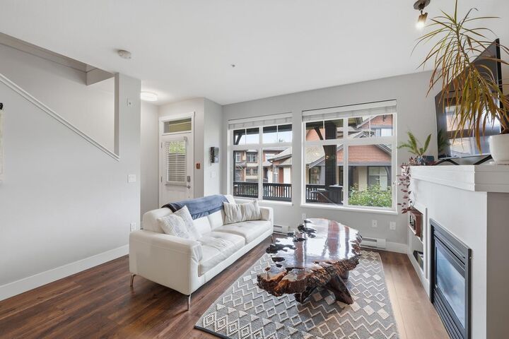 Property Photo: 19478 65 Avenue 56 BC V4N 5X5